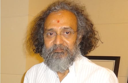 கலை இயக்குநர் தோட்டா தரணிக்கு செவாலியே விருது!