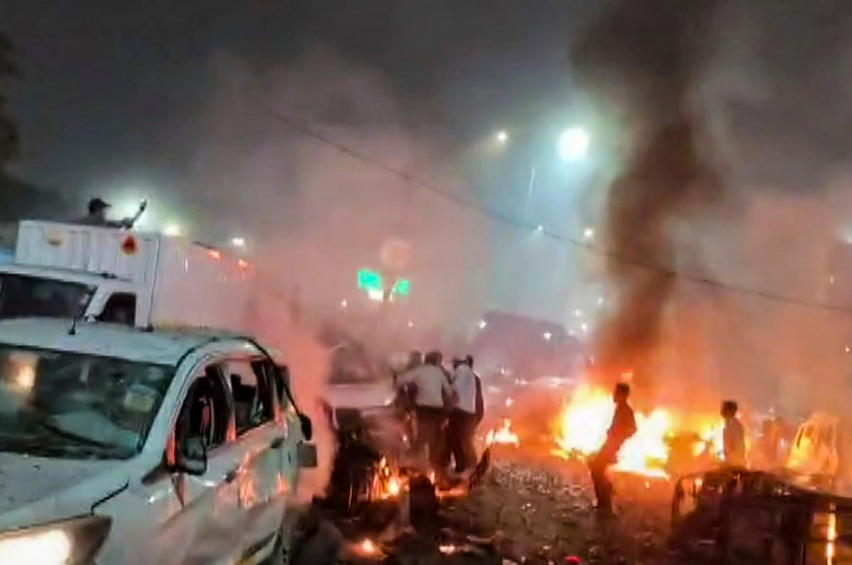 தில்லி கார் வெடிப்பு! முதற்கட்ட விசாரணையில் வெளியான அதிர்ச்சித் தகவல்கள்!!