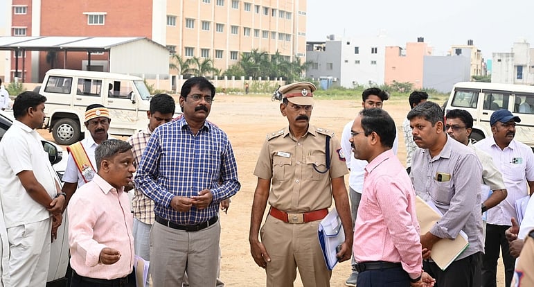 திருவண்ணாமலை தீபத்திருவிழா 
முன்னேற்பாட்டுப் பணிகள்: நகராட்சிகளின் நிா்வாக இயக்குநா் ஆய்வு