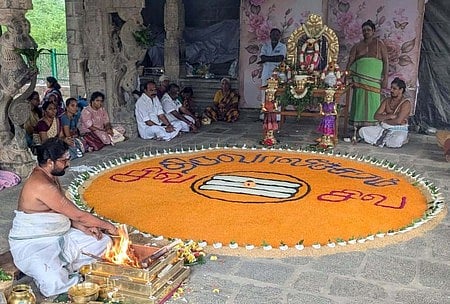 வாலிகண்டபுரம் வாலீஸ்வரா் கோயிலில் 108 சங்காபிஷேகம்