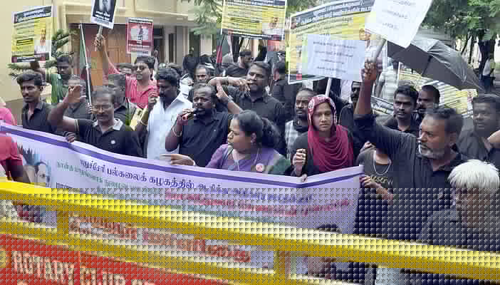 புதுச்சேரி ஆளுநா் மாளிகையை முற்றுகையிட முயன்ற 64 போ் கைது