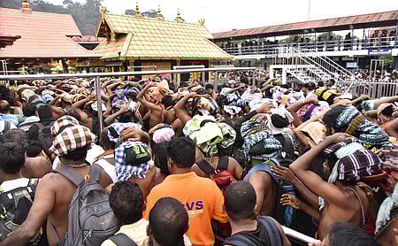 சபரிமலை ஐயப்பன் கோயில் வளாகத்தில் மின்கசிவால் சிறிய தீ விபத்து!