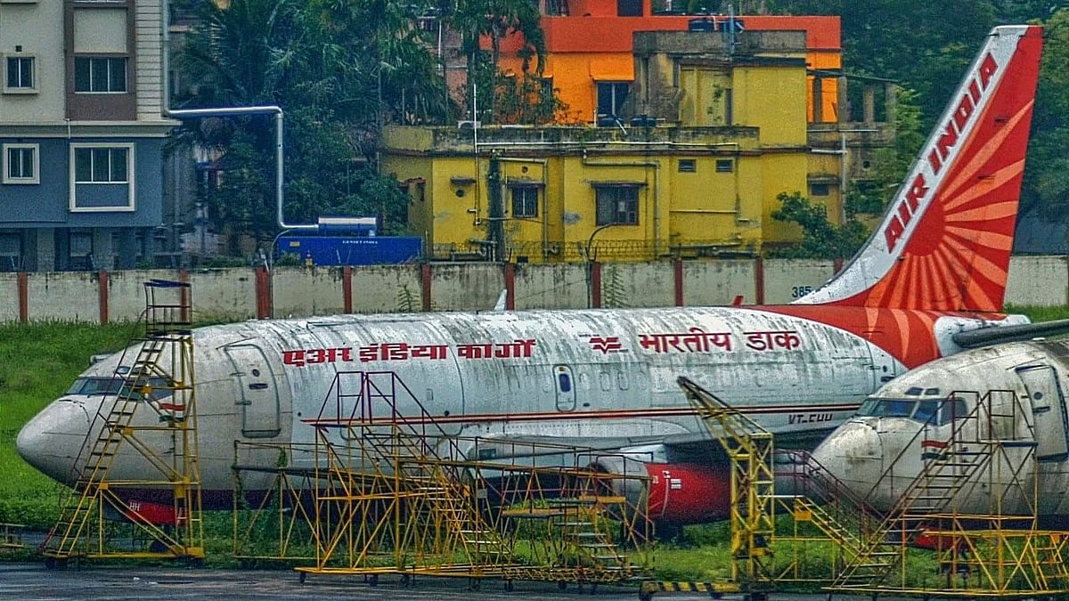 மறக்கப்பட்ட ஏர் இந்தியா விமானம்! 13 ஆண்டுகளுக்குப் பிறகு கொல்கத்தாவில் இருந்து அகற்றம்!
