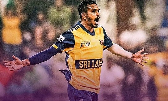 துஷ்மந்தா சமீரா அசத்தல்; முத்தரப்பு தொடரின் இறுதிப்போட்டியில் பாகிஸ்தான் - இலங்கை மோதல்!