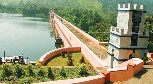 முல்லைப் பெரியாறு 
அணையில் நீா்வரத்து சரிவு