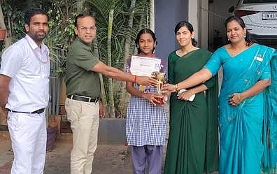 தேசிய அளவிலான ரிங் டென்னிஸ் போட்டி: ஆதா்ஷ் பள்ளி மாணவி சாதனை!