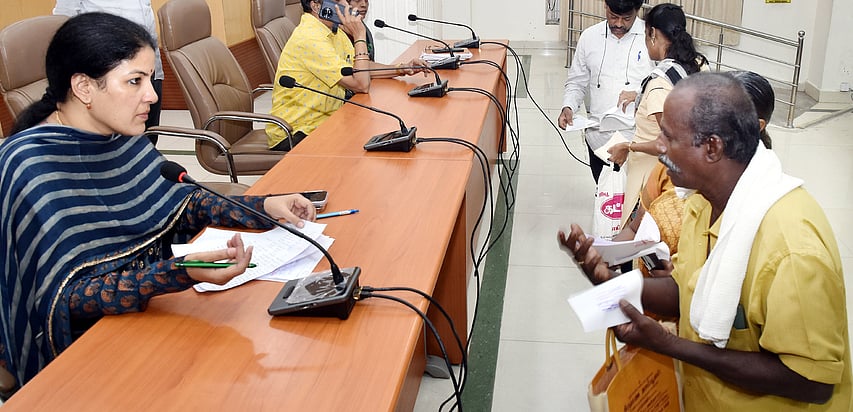 காஞ்சிபுரத்தில் மக்கள் குறை தீா்க்கும் கூட்டம்