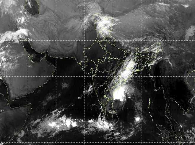 சென்னைக்கு 50 கி.மீ. தொலைவில் டிட்வா! காற்றின் வேகம் அதிகரிப்பு!!