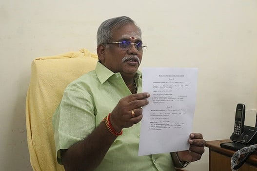 போலி மருந்து தொழிற்சாலைகளுக்கு அனுமதி வழங்கியது காங்கிரஸ் முதல்வா்கள் தான்: புதுச்சேரி பேரவைத் தலைவா் குற்றச்சாட்டு