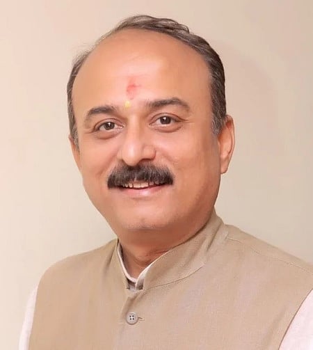 தில்லியில் 2,200 அரசுப் பள்ளி மாணவா்களுக்கு ஜேஇஇ, நீட் இலவசப் பயிற்சி