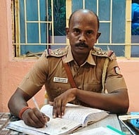 திருநீலக்குடி காவல் நிலையத்தில் 
புதிய ஆய்வாளா் பொறுப்பேற்பு