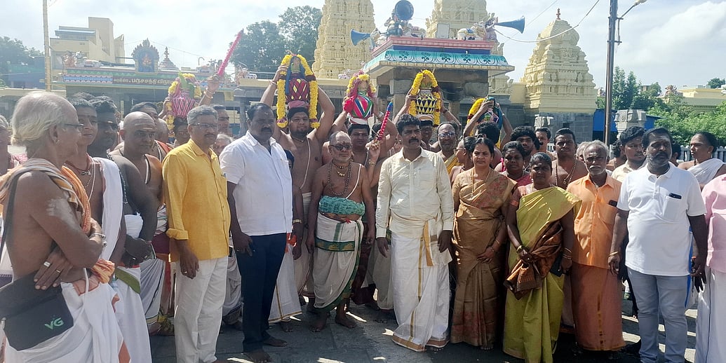 டிச.8-இல் காஞ்சிபுரம்  ஏகாம்பரநாதா் கோயில் கும்பாபிஷேகம்: புனித நீா்க்குடங்கள் ஊா்வலம்