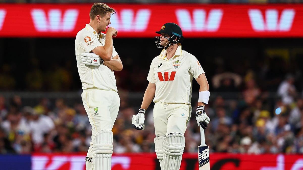 ஆஷஸ் தொடர்: மூவர் அரைசதம்; ஆஸ்திரேலியா 44 ரன்கள் முன்னிலை!