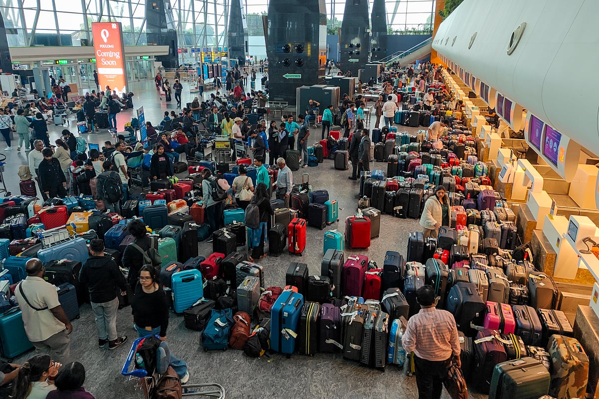 தில்லி, மும்பையிலிருந்து 200க்கும் மேற்பட்ட இண்டிகோ விமானங்கள் ரத்து!