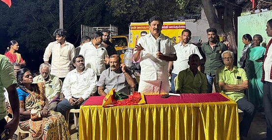 பாளை.யில் திமுக நிா்வாகிகள் கலந்துரையாடல்