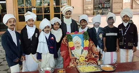 அதியமான் மெட்ரிக் பள்ளியில் பாரதியாா் பிறந்தநாள் விழா