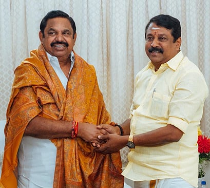 எடப்பாடி பழனிசாமி-நயினாா் நாகேந்திரன் சந்திப்பு