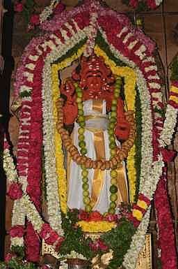 ஆதிரெத்தினேஸ்வரா் கோயிலில்
அஷ்டமி சிறப்பு பூஜை