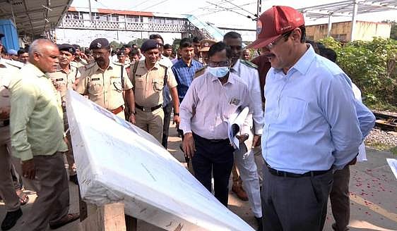 அரக்கோணம் ரயில் நிலைய அம்ரீத் பாரத் திட்டப் பணிகள் 5 மாதத்தில் முடிவு பெறும்: தெற்கு ரயில்வே பொது மேலாளா்