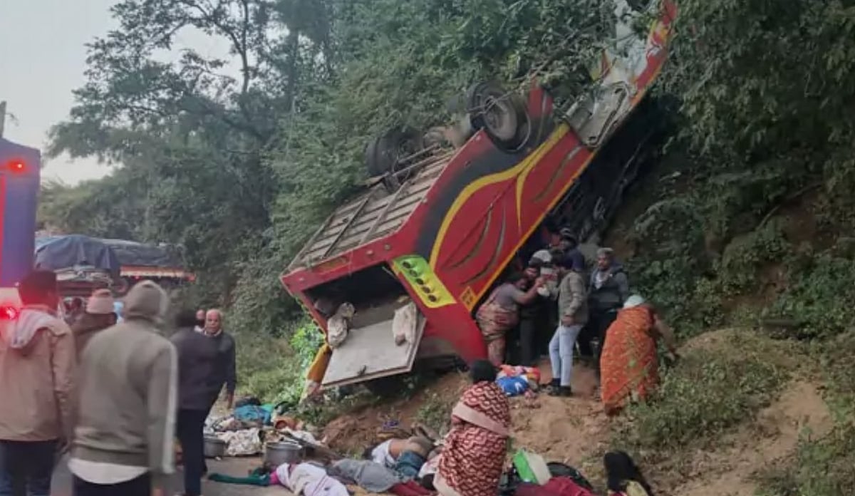 ஆந்திர பேருந்து விபத்து: பிரதமர் மோடி இரங்கல், நிதியுதவி அறிவிப்பு!