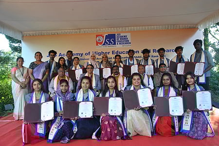 உதகை ஜெஎஸ்எஸ் ஆராய்ச்சி கல்லூரியில் பட்டமளிப்பு விழா