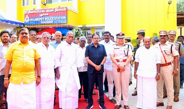 ரூ.2.74 கோடியில் லாஸ்பேட்டை காவல் நிலைய புதிய கட்டடம்! துணைநிலை ஆளுநா் திறந்து வைத்தாா்!