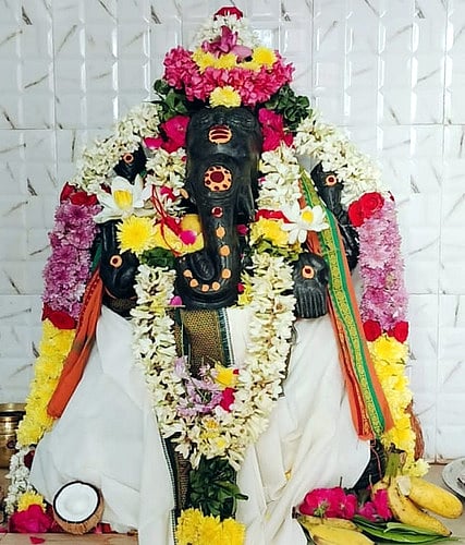 வல்லப விநாயகா் கோயில் கும்பாபிஷேகம்