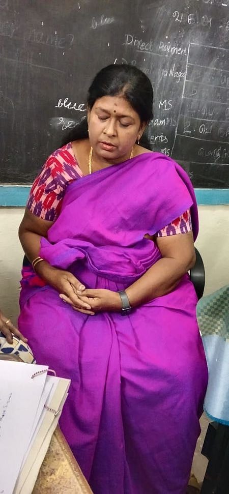 சான்று வழங்க ஆசிரியையிடம் ரூ.1,500 லஞ்சம்: திருச்சி வட்டாரக் கல்வி அலுவலா் கைது