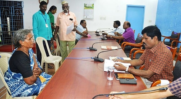 கால்நடைகள் வளா்க்க வேலூா் மாநகரில் மேய்ச்சல் நிலங்கள் தேவை!