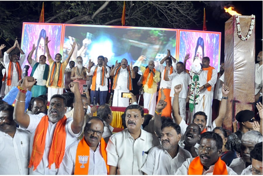 இந்து மத துரோகிகள் திமுக, காங்கிரஸ்: அண்ணாமலை பேச்சு