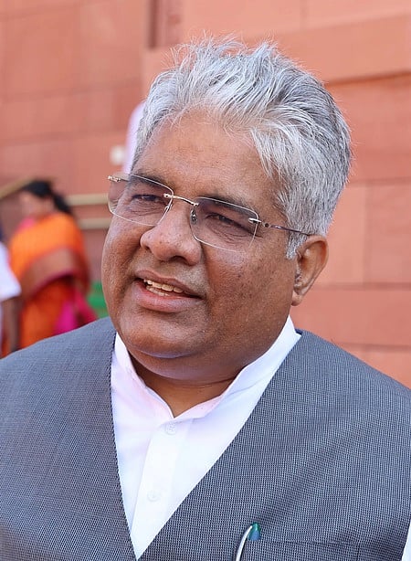 தில்லி-என்சிஆரில் கட்டட பணிகளுக்கு 3 மாதங்களுக்கு தடை விதிக்க வேண்டும்-
மத்திய அமைச்சா்