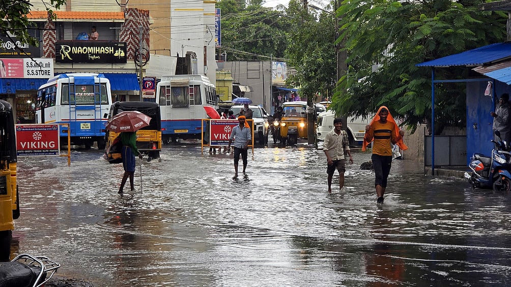 ராமேசுவரம் கடலோரப் பகுதிகளில் பரவலாக மழை