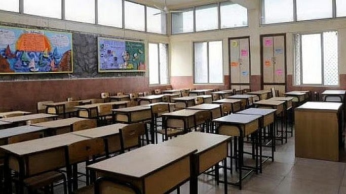 5,000 அரசுப் பள்ளிகளில் பூஜ்ஜிய மாணவர் சேர்க்கை!