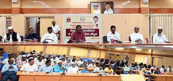 டாம்கோ மூலம் சிறுபான்மையினருக்கு ரூ.1,622 லட்சத்தில் கடன் அளிப்பு: திருவண்ணாமலை  ஆட்சியா்