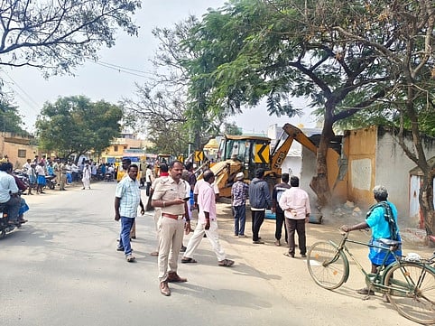 திருப்பத்தூரில் ஆக்கிரமிப்புகள் அகற்றம்