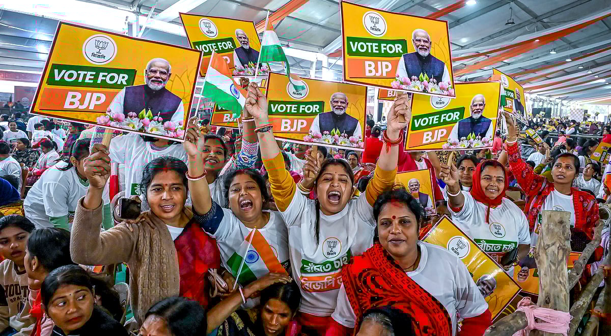 அடர் பனிமூட்டம் எதிரொலி: பொதுக்கூட்டத்துக்கு நேரடியாகச் செல்வதைத் தவிர்த்த பிரதமர் மோடி!