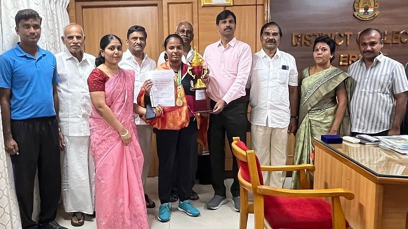 தேசிய மேஜைப் பந்து போட்டி: 
கொங்கு கல்வி நிலையம் மாணவிக்கு தங்கப் பதக்கம்!