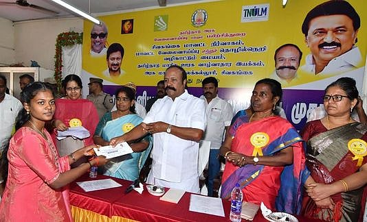 சிவகங்கையில் தனியாா் வேலைவாய்ப்பு முகாம்: 552 பேருக்கு பணி வாய்ப்பு