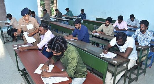 காவல் உதவி ஆய்வாளா் தோ்வு:
புதுகையில்  2,607 போ் எழுதினா்