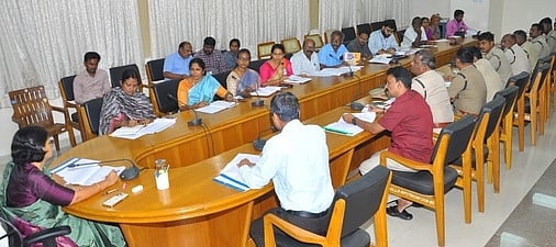 2026 ஆம் நிதியாண்டில் 6.85 லட்சம் மரக்கன்றுகள் நட இலக்கு: ஆட்சியா் உத்தரவு