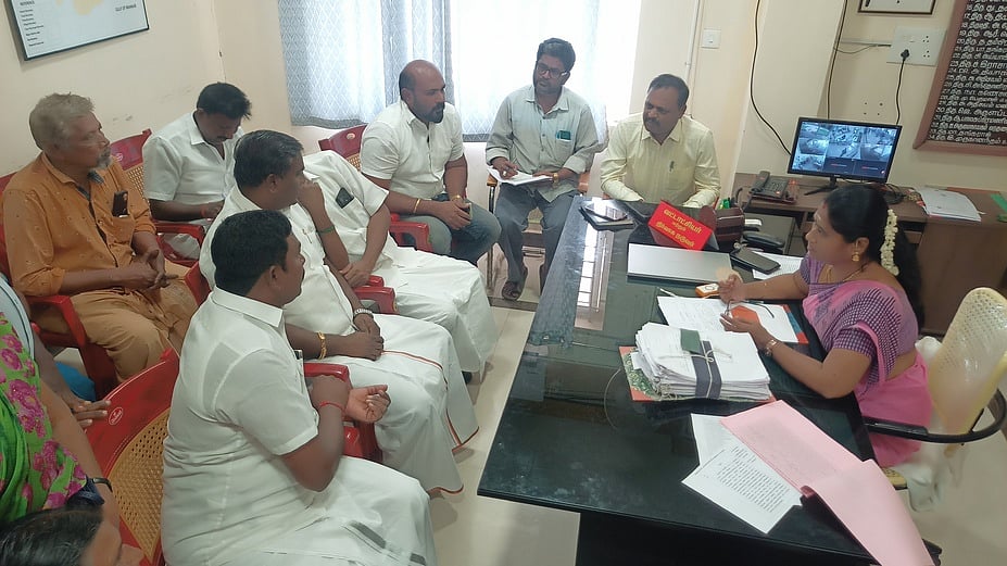 சாத்தான்குளத்தில் முற்றுகை போராட்டம் வாபஸ்