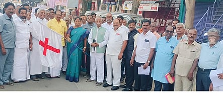 அனைத்து திருச்சபைகள் 
சாா்பில் கிறிஸ்துமஸ் ஊா்வலம்