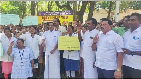 செவிலியா்களின் கோரிக்கைகளுக்கு அரசு  செவி சாய்க்க வேண்டும்: அதிமுக எம்எல்ஏ