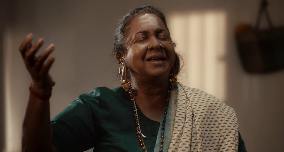 ராதிகாவின் தாய் கிழவி டீசர்!