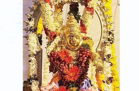 ஐயப்பனுக்கு அணிவிக்கப்படும் தங்க அங்கி: ஆரன்முளாவில் இருந்து புறப்பட்டது!