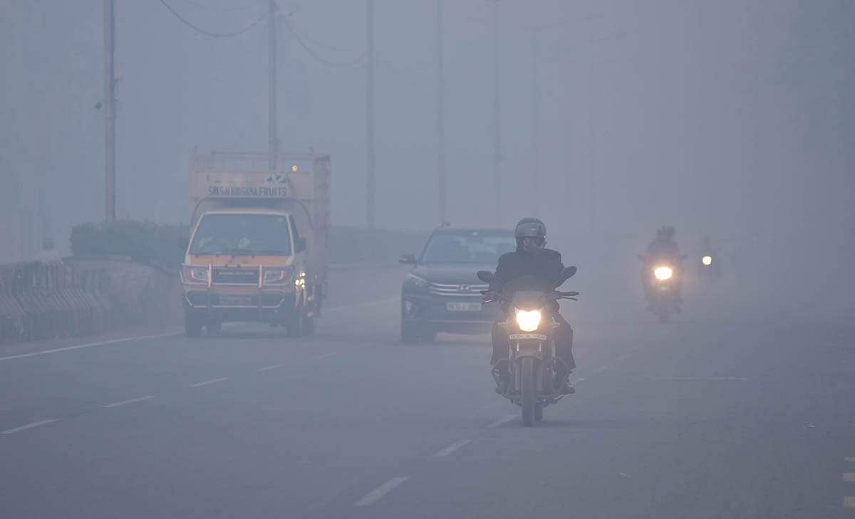 சென்னையில் 2 நாள்களுக்கு பனிமூட்டம்: டிச.18 வரை மிதமான மழை!