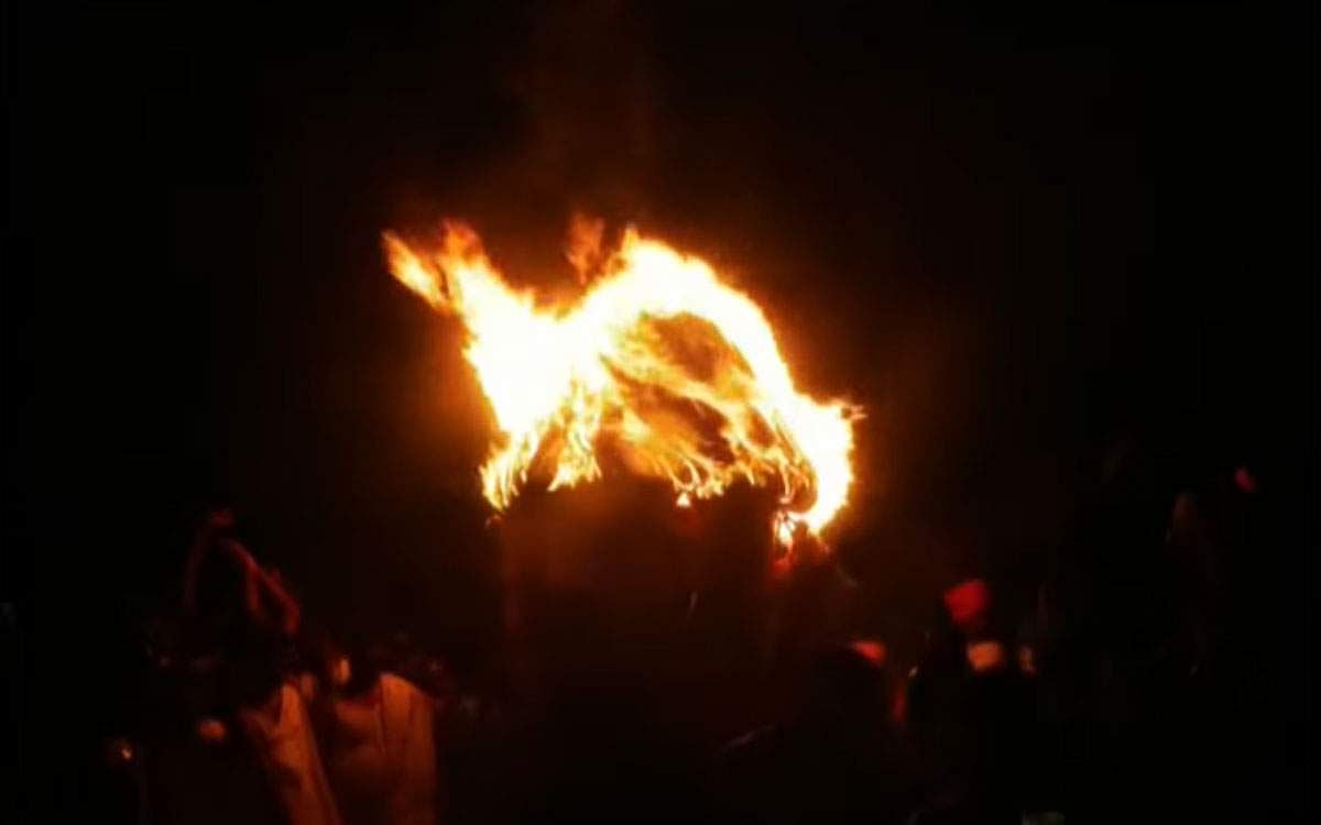 திருவண்ணாமலையில் ஏற்றப்பட்டது மகா தீபம்!