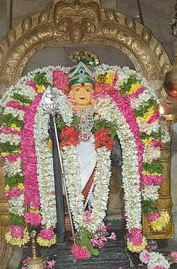 முருகனுக்கு வெந்நீர் அபிஷேகம்!