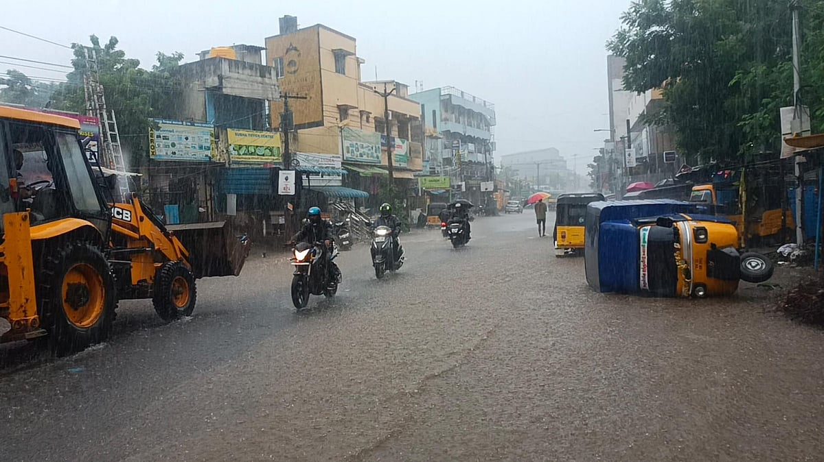 சென்னை உள்ளிட்ட 4 மாவட்டங்களுக்கு இன்றும் ரெட் அலர்ட்!