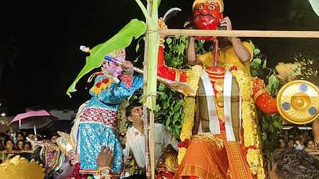 ரத்தினகிரி பாலமுருகன் கோயிலில் சூரசம்ஹாரம்